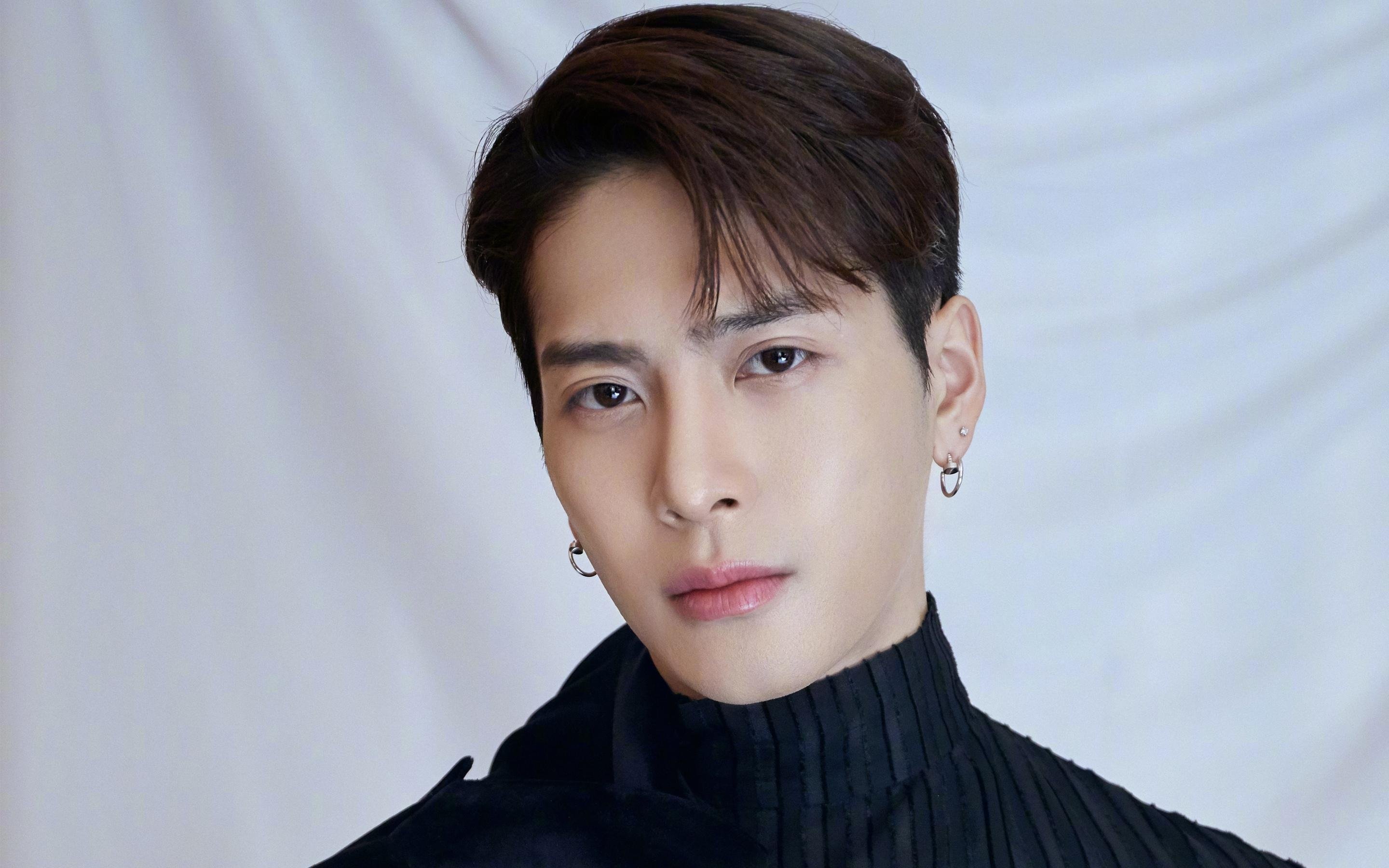 开云体育-意大利骑手格里高利·瓦特莱特在2024年国际马术联合会障碍赛世界巡回赛中获得个人第五名，展现坚韧精神。